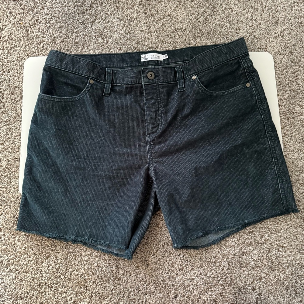 Carve Designs OAHU 6" SHORTS Eden (Dark Greenish Color)